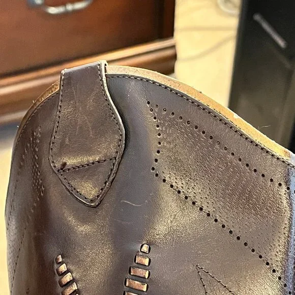 BCBG Leather Cowboy Boots Size 7 - Picture 14 of 16